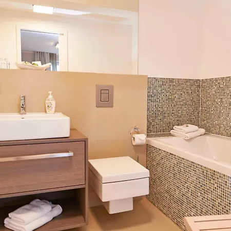 Prora - Wg 202 Mit Meerblick Und Sauna *